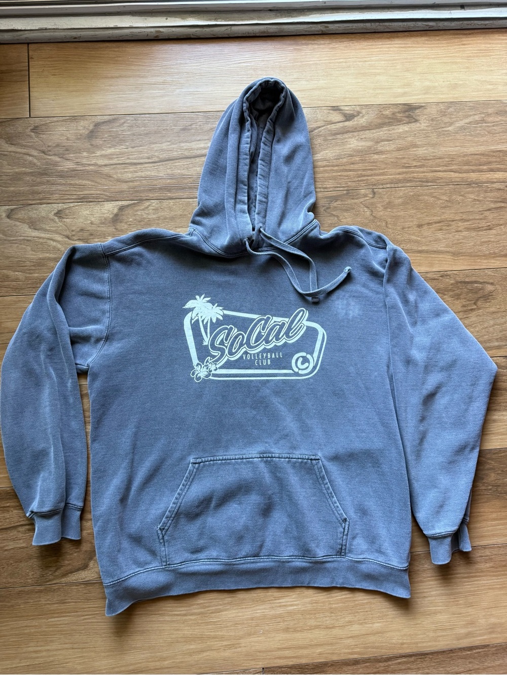 Comfort Colors SoCal Volleyball Club Hoodie XL Hoodie Blue Pullover Sweatshirt